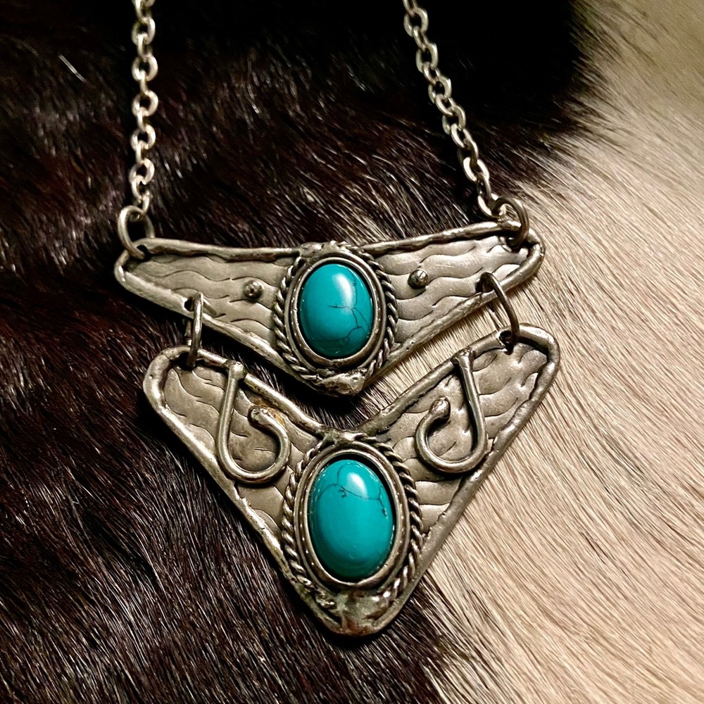 Sexy Reconstituted Turquoise Necklace Southwestern / Bohemian